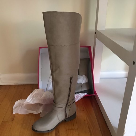 Tall Riding Boots - Picture 4 of 7